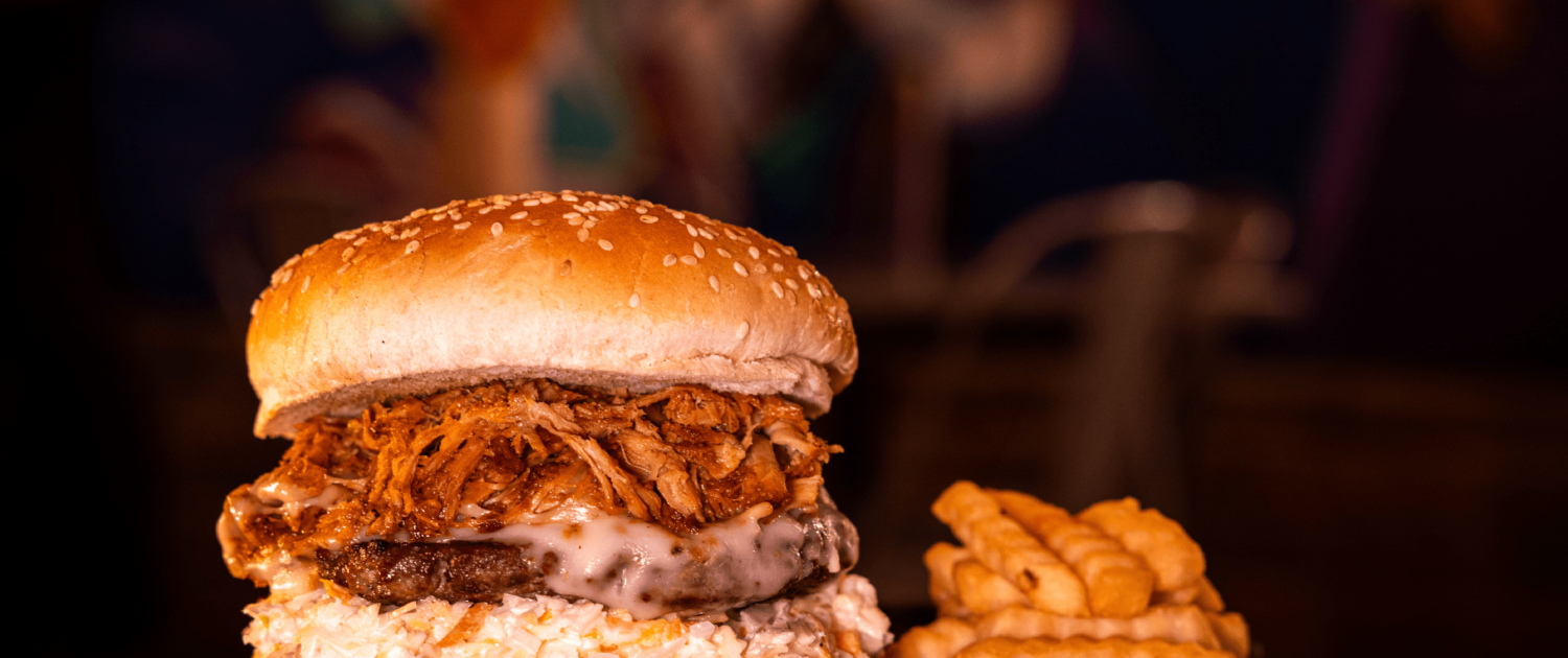 Burger Power $12,50 3 Bacon, mozarella cheese, guacamole, fried egg, lettuce, tomato, minced potato chips and sauces.